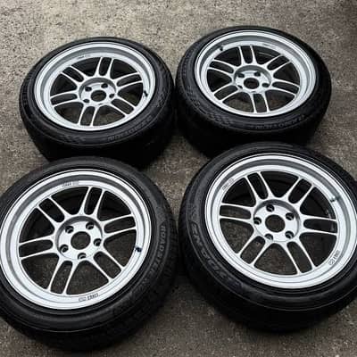 Enkei rpf1 orignal 18 inch with tyres