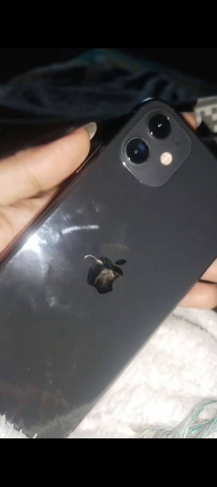 Apple iPhone 11 0