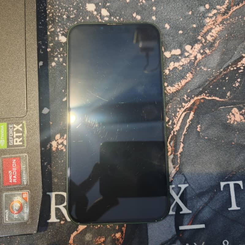 Apple iPhone 13 2