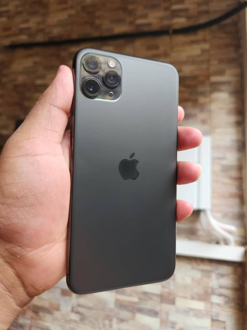 Apple iPhone 11 Pro Max 1