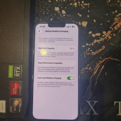 Apple iPhone 13