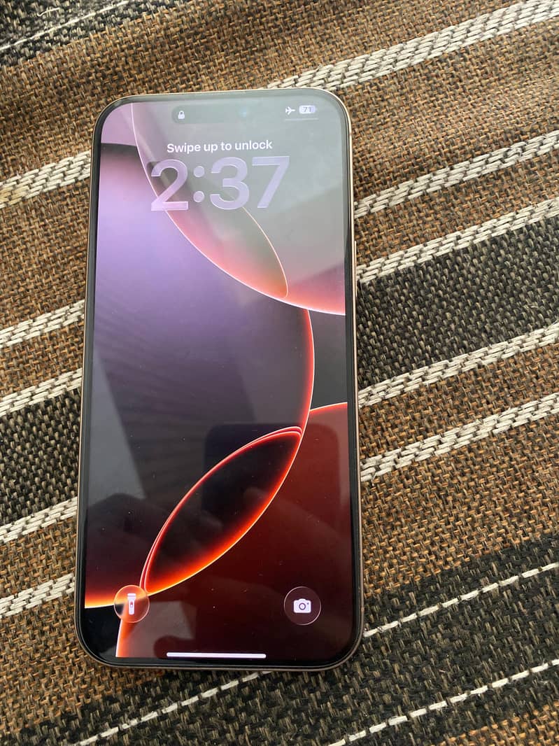 Apple iPhone 16 Pro Max 4
