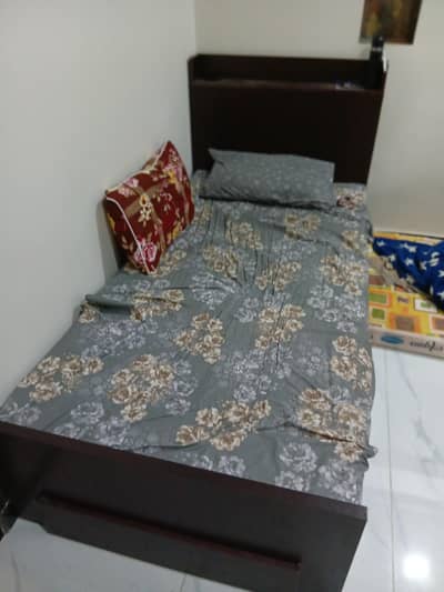 Single Bed 78x39 inch (6.5 x 3.5ft) In Faisal Town islamabad