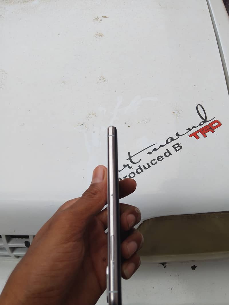 Apple iPhone X 10