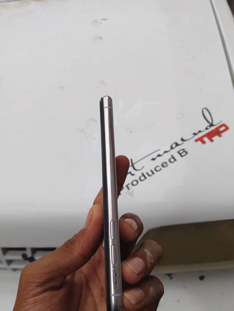 Apple iPhone X 12