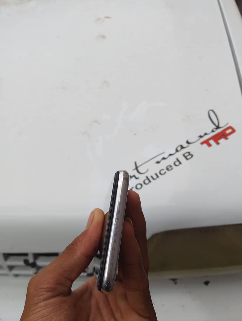 Apple iPhone X 19