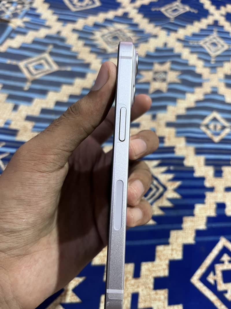 Apple iPhone 14 1
