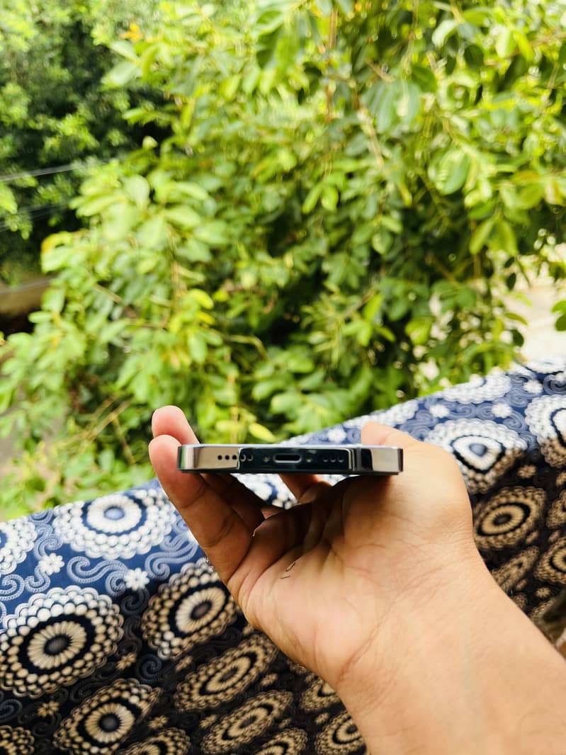 Apple iPhone 13 Pro 7