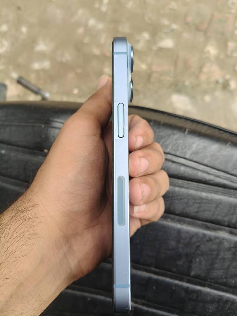 Apple iPhone 14 2