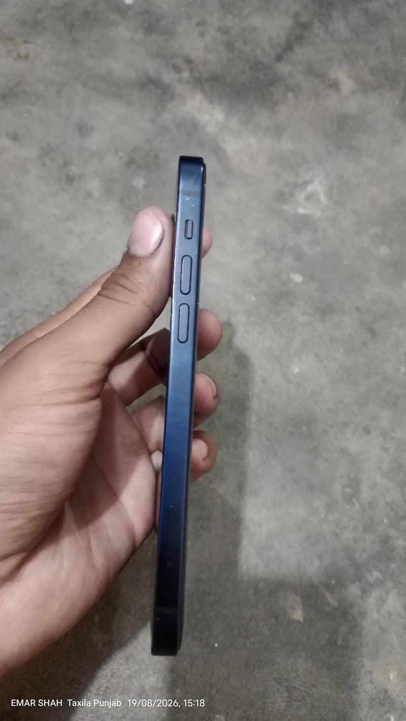 Apple iPhone 12 2