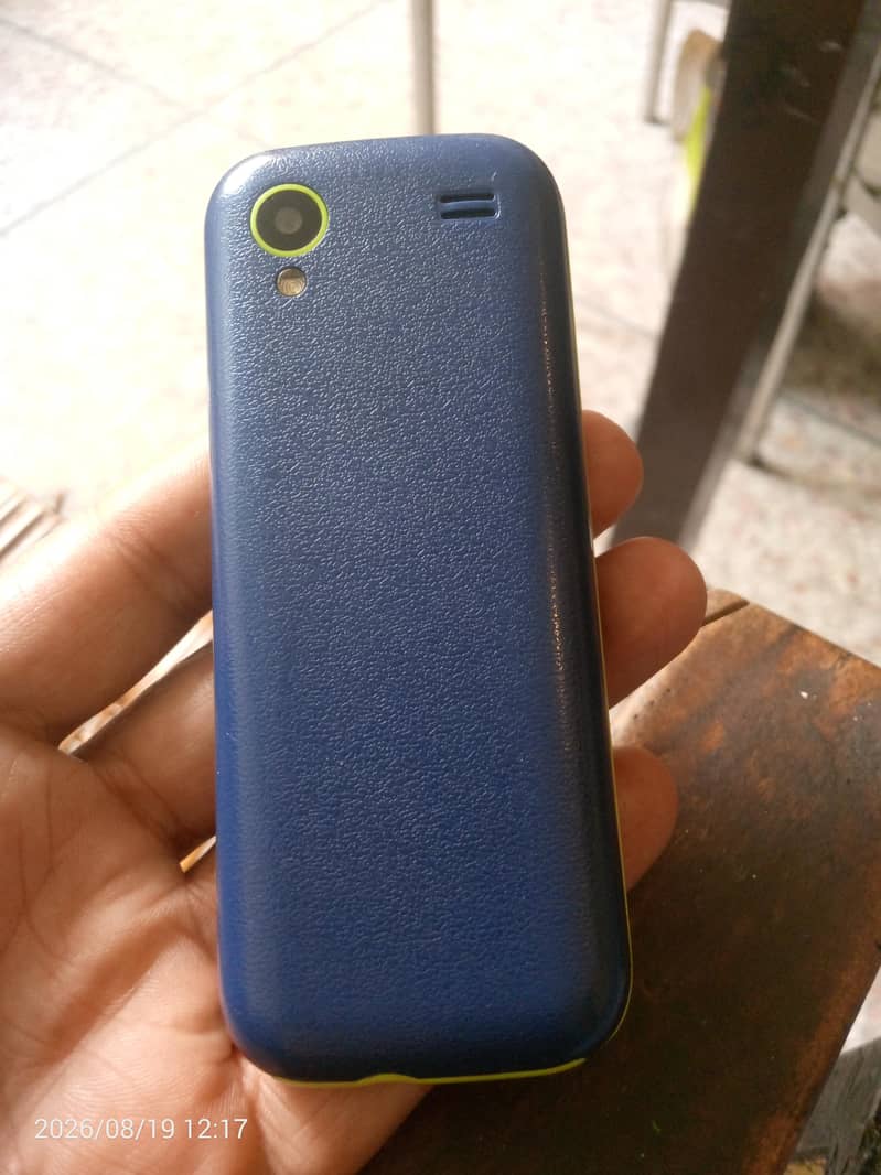 Q mobile 1