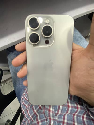 Apple iPhone 15 Pro