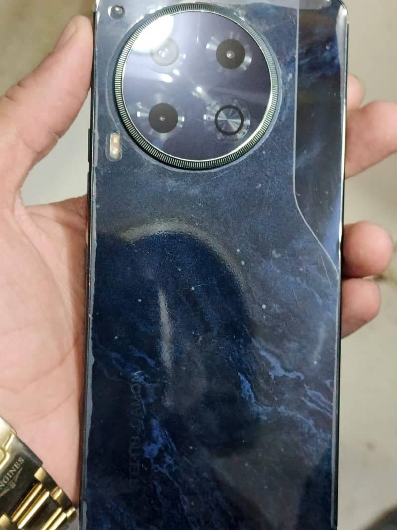 Tecno CAMON 30 3