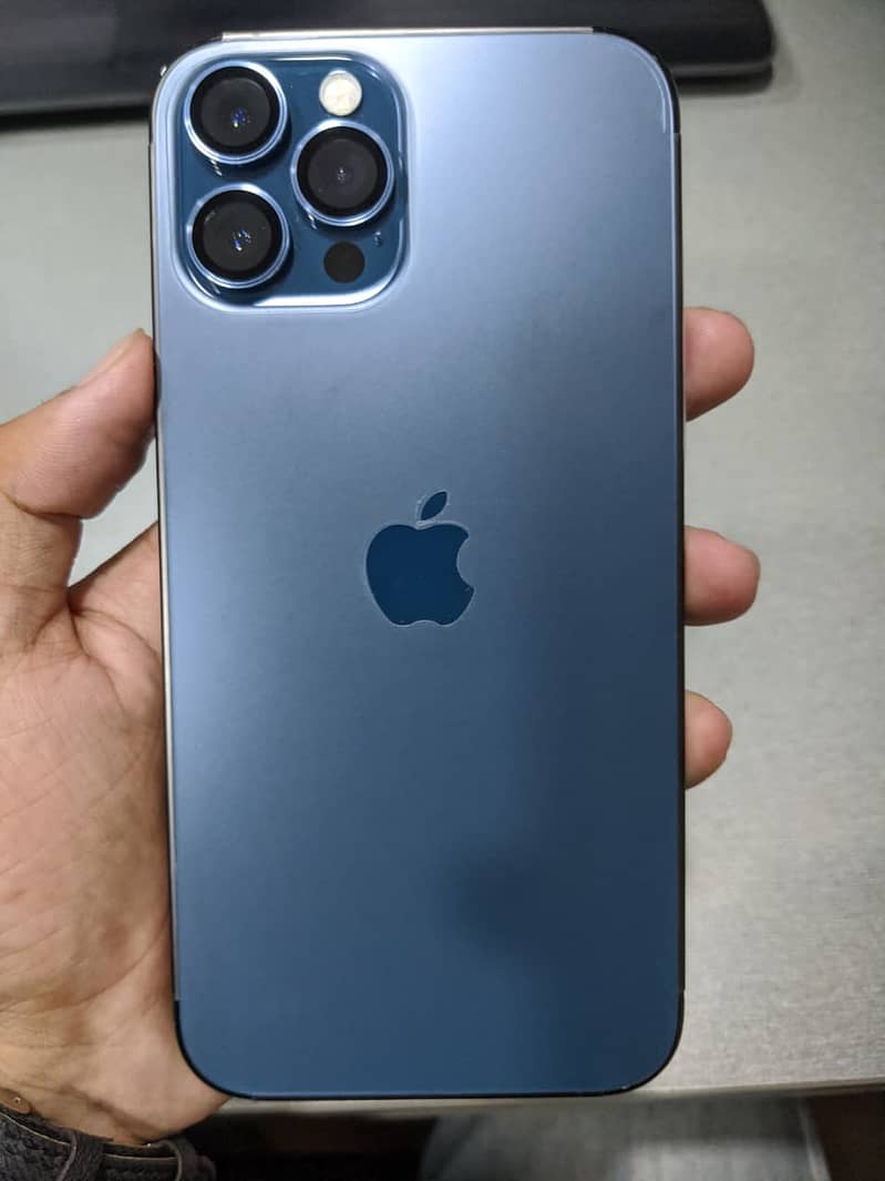 Apple iPhone 12 Pro Max 4
