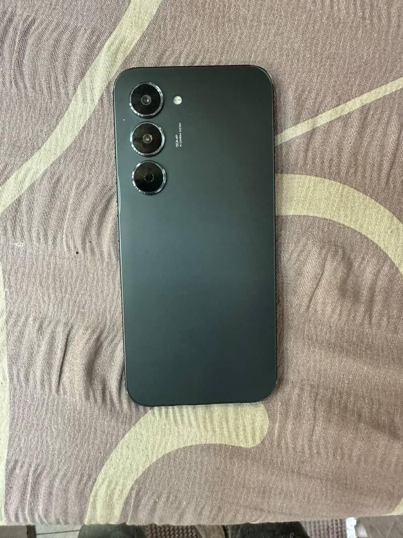 Tecno spark 40pro 0