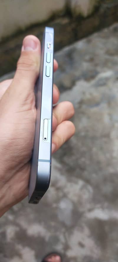 Apple iPhone 14