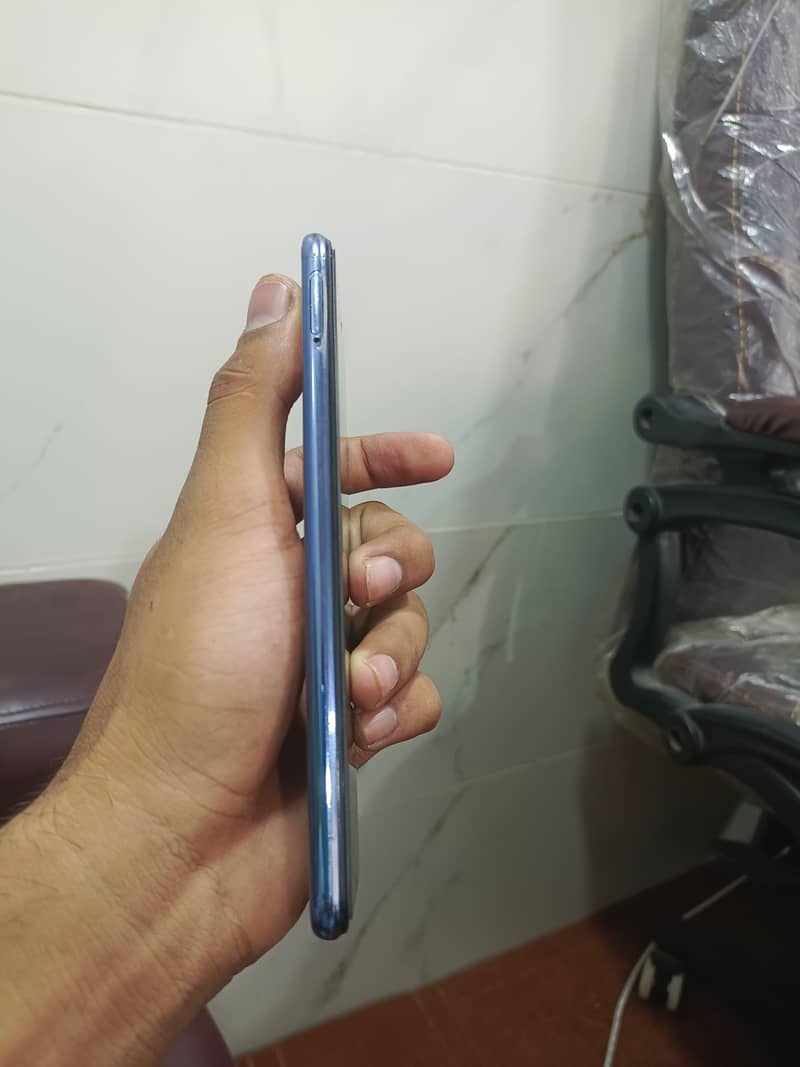 vivo v21e 4