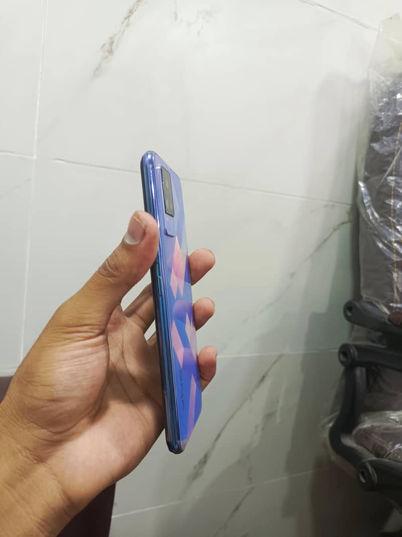 vivo v21e 7