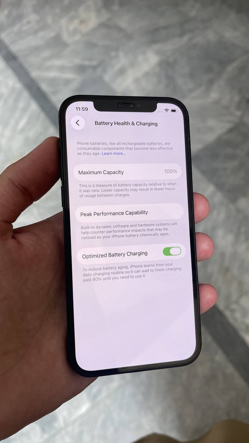 Apple iPhone 12 3