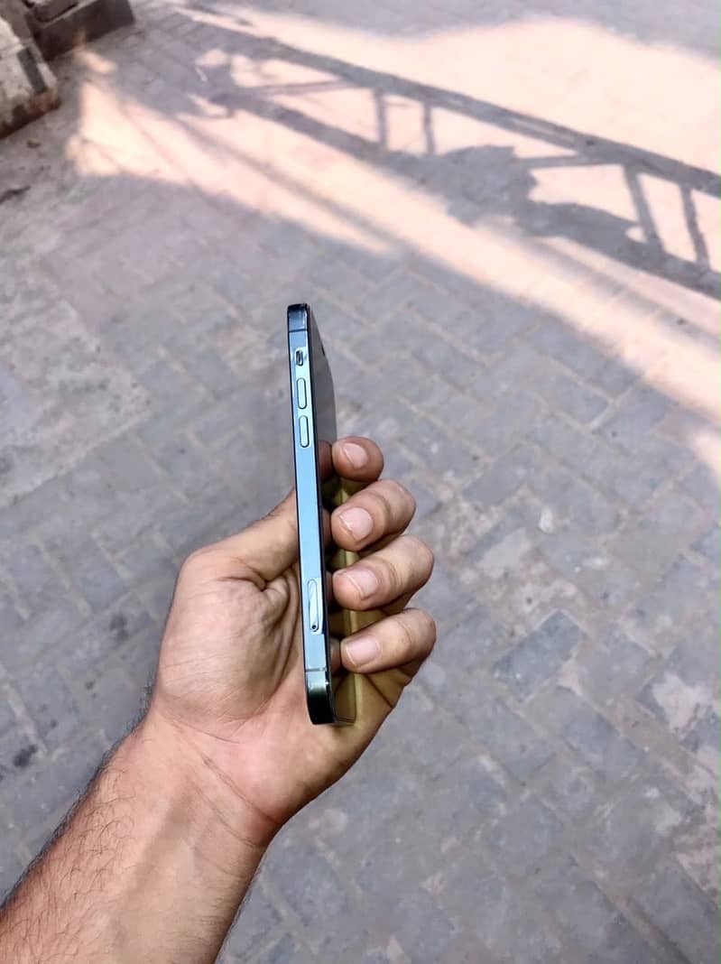 Apple iPhone 12 Pro 7