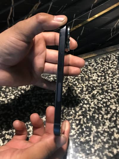 Apple iPhone 14