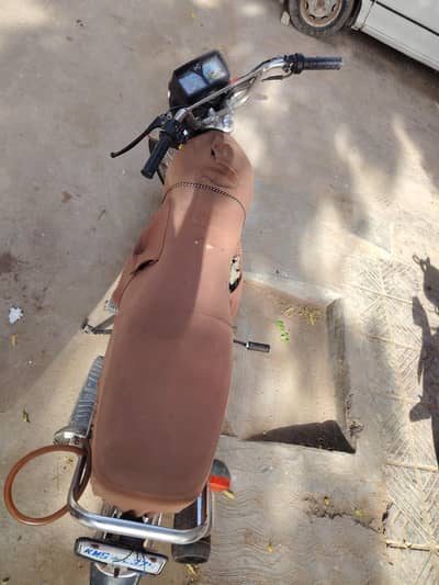Unique 125 Urgent need to sale