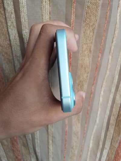 Apple iPhone 15