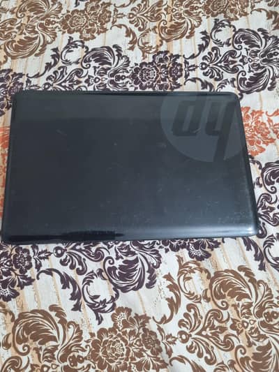 Hp 2000 with original charger 4GB 320GB