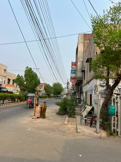 5.10 Marla Main Boulevard Building
