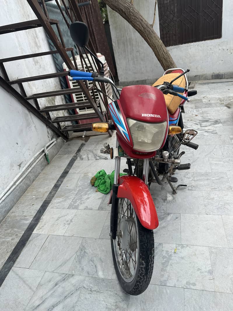 Praidar 100 6
