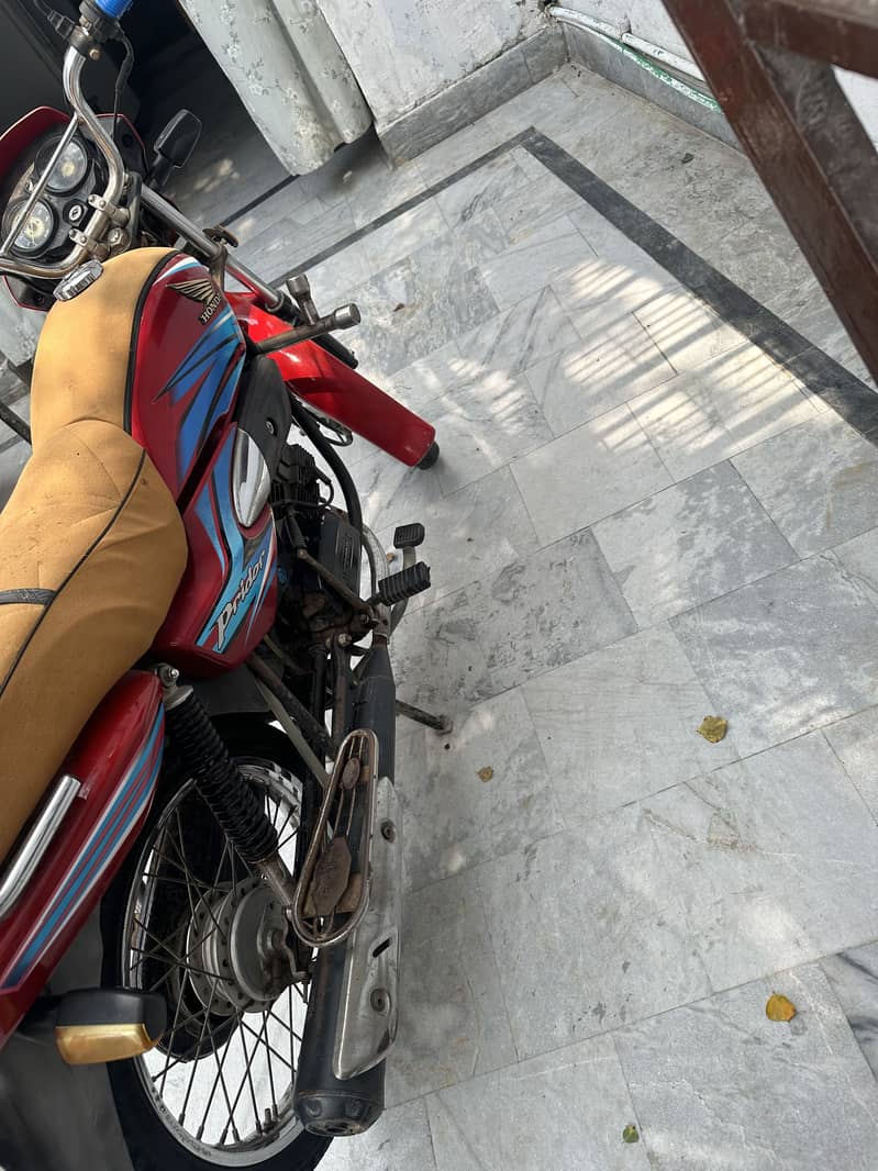 Praidar 100 7