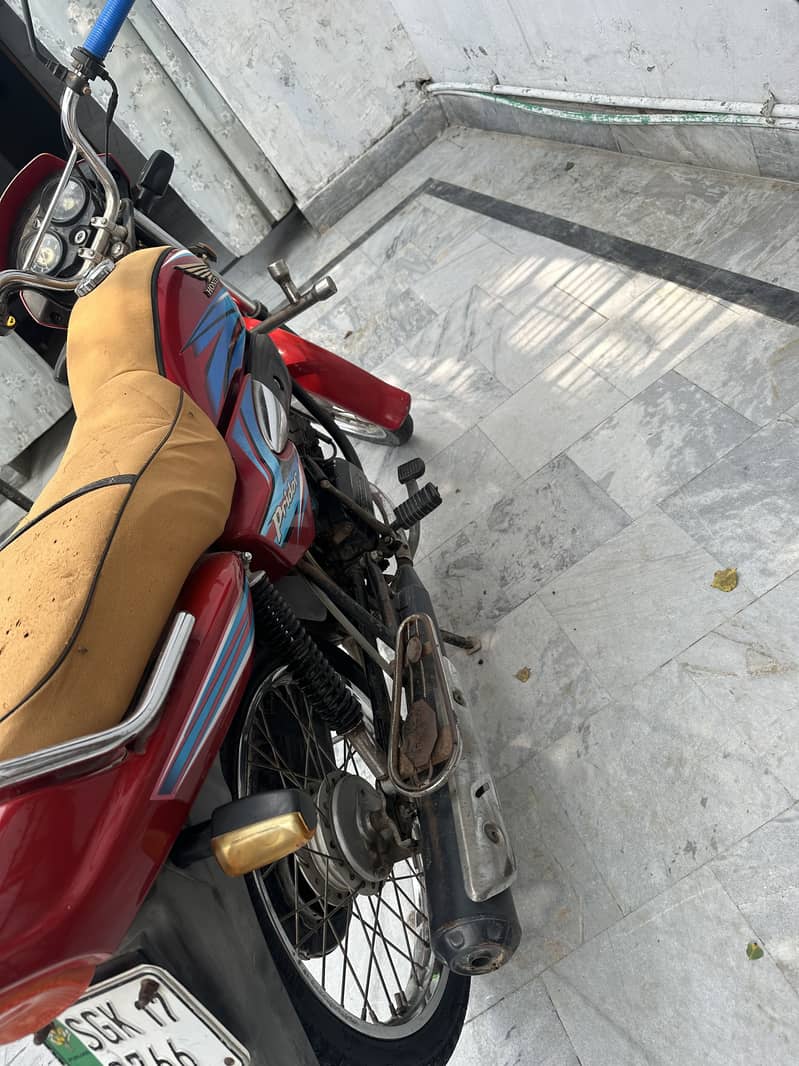 Praidar 100 8