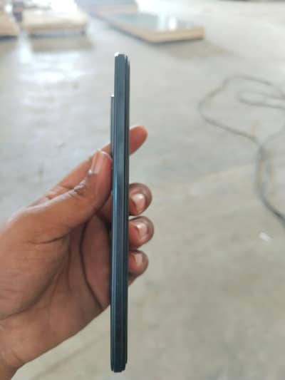 vivo v23e 8/256gb with box charger orignal 44w.