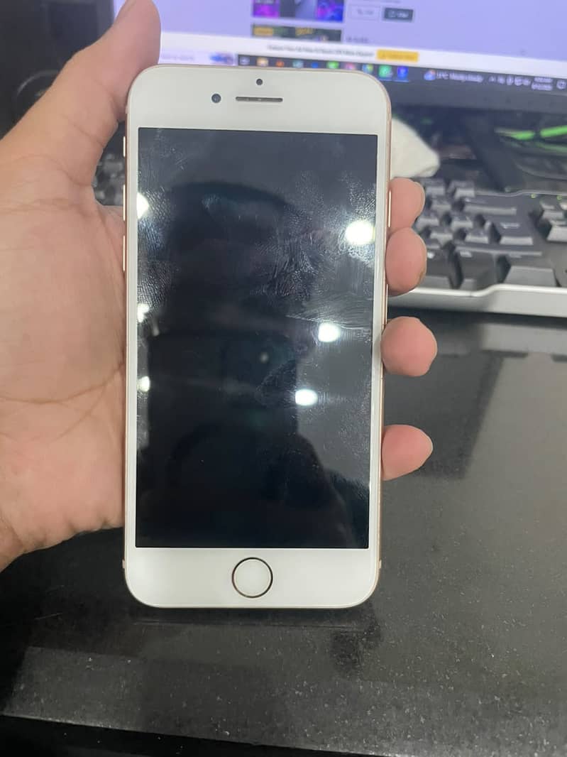 Apple iPhone 8 0
