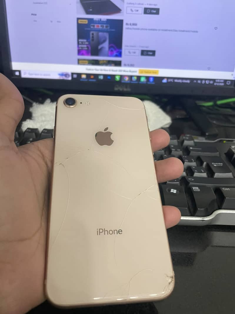 Apple iPhone 8 5
