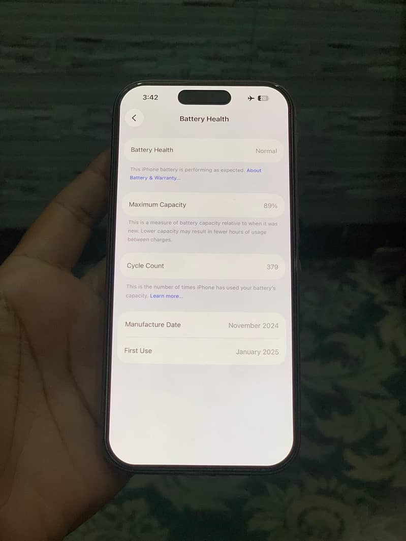 Apple iPhone 16 Pro 1