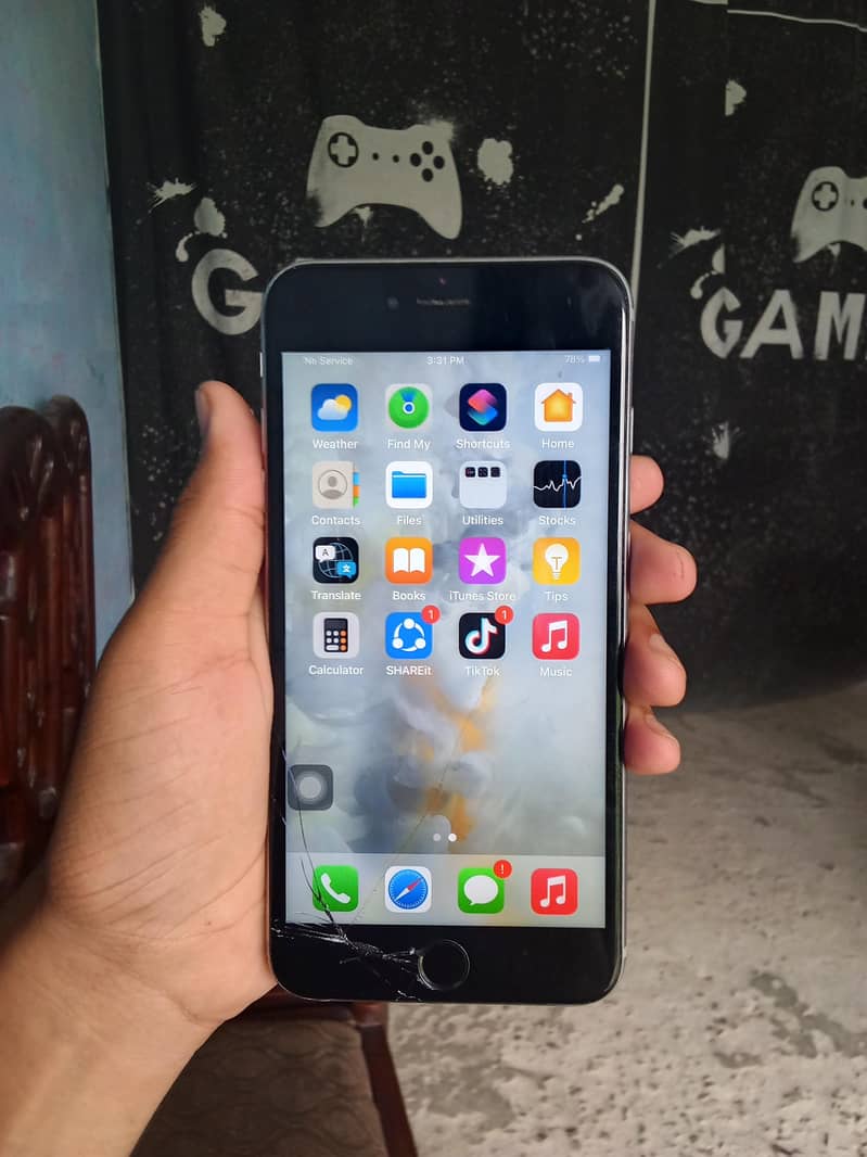Apple iPhone 6S Plus 1