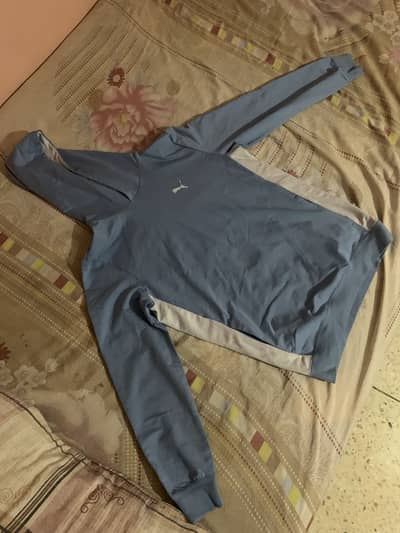 lightweight PUMA pullover hoodie