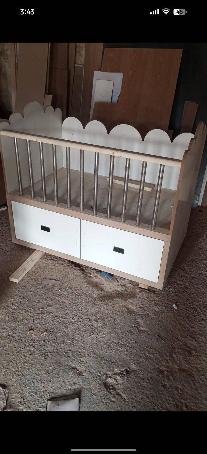 baby cot 1