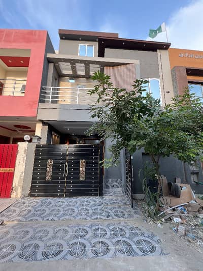 Realcon Real Estate & Builders brings a owner built 3.71 marla brand new house