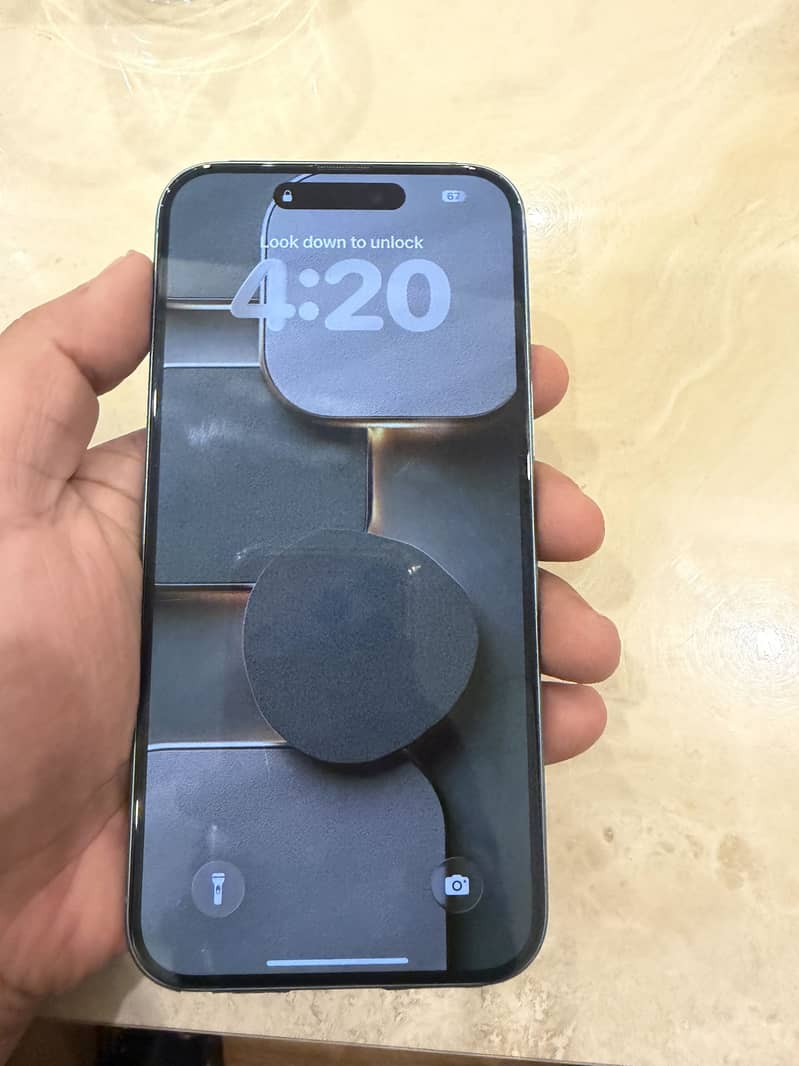 iPhone 16 Plus jv 2