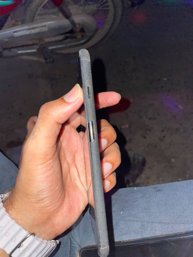 Apple iPhone 7 Plus 2