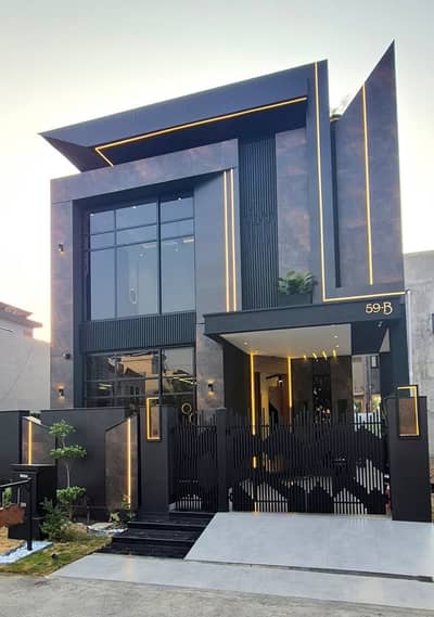Most Elegant House With Solar At prime Location Available For Rent