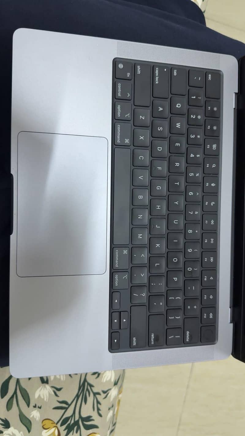 MacBook pro M3 11