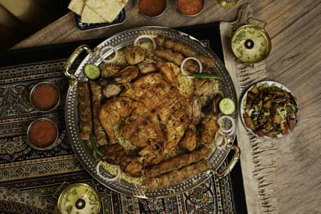 Restaurant k liay Shinwari chef chahiay jo Karahi rosh or kabli pulao