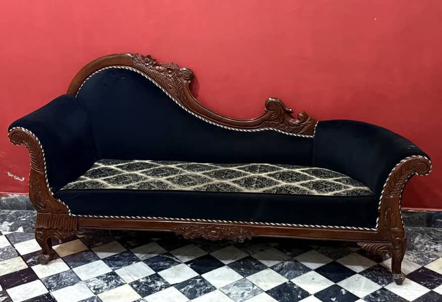 3sofas, 1 dewan …. . condition good 3