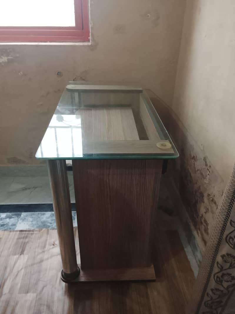 computer caben/table 1