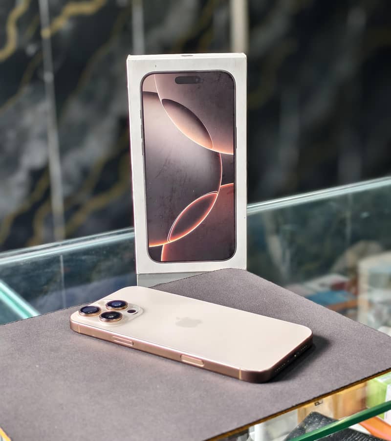Apple iPhone 16 Pro Max 7