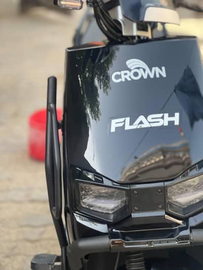 crown flash black electric scooter available for sale