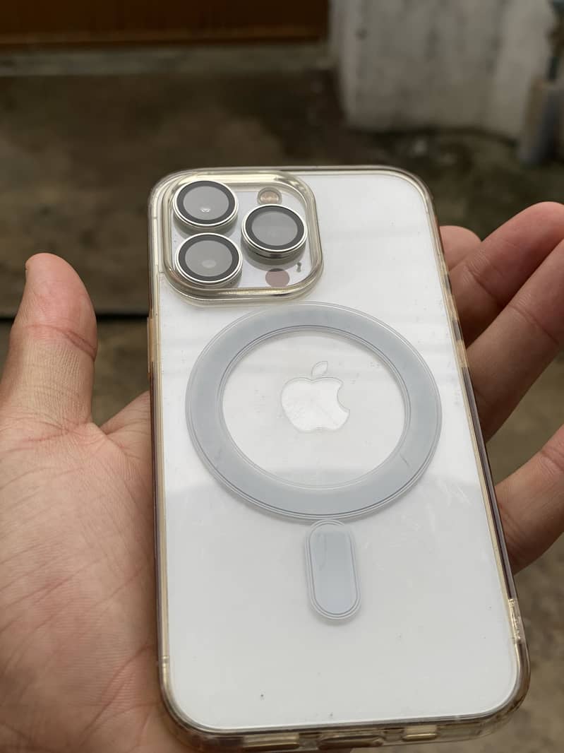 Apple iPhone 13 Pro 3